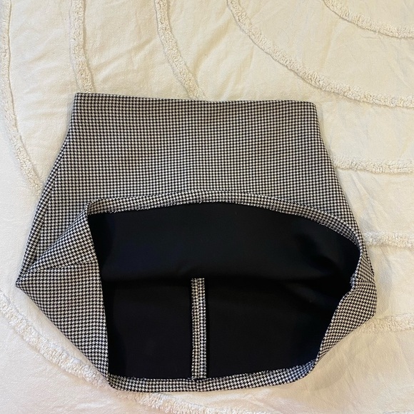 Zara Houndstooth Mini Skirt Size Medium - Picture 3 of 6